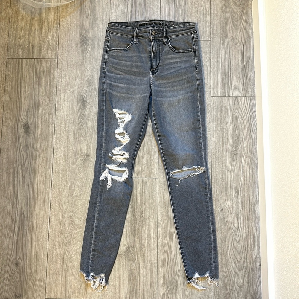 American Eagle gray distressed skinny jeans